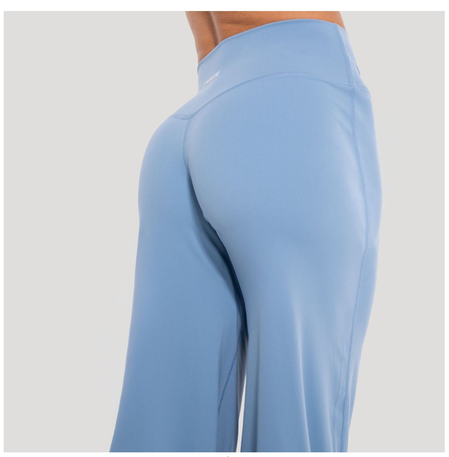 GymBeam Sporthose FLOW Azurblau für Frauen Straight Pants atmungsaktive Trainingshose mit Strech Gr. L