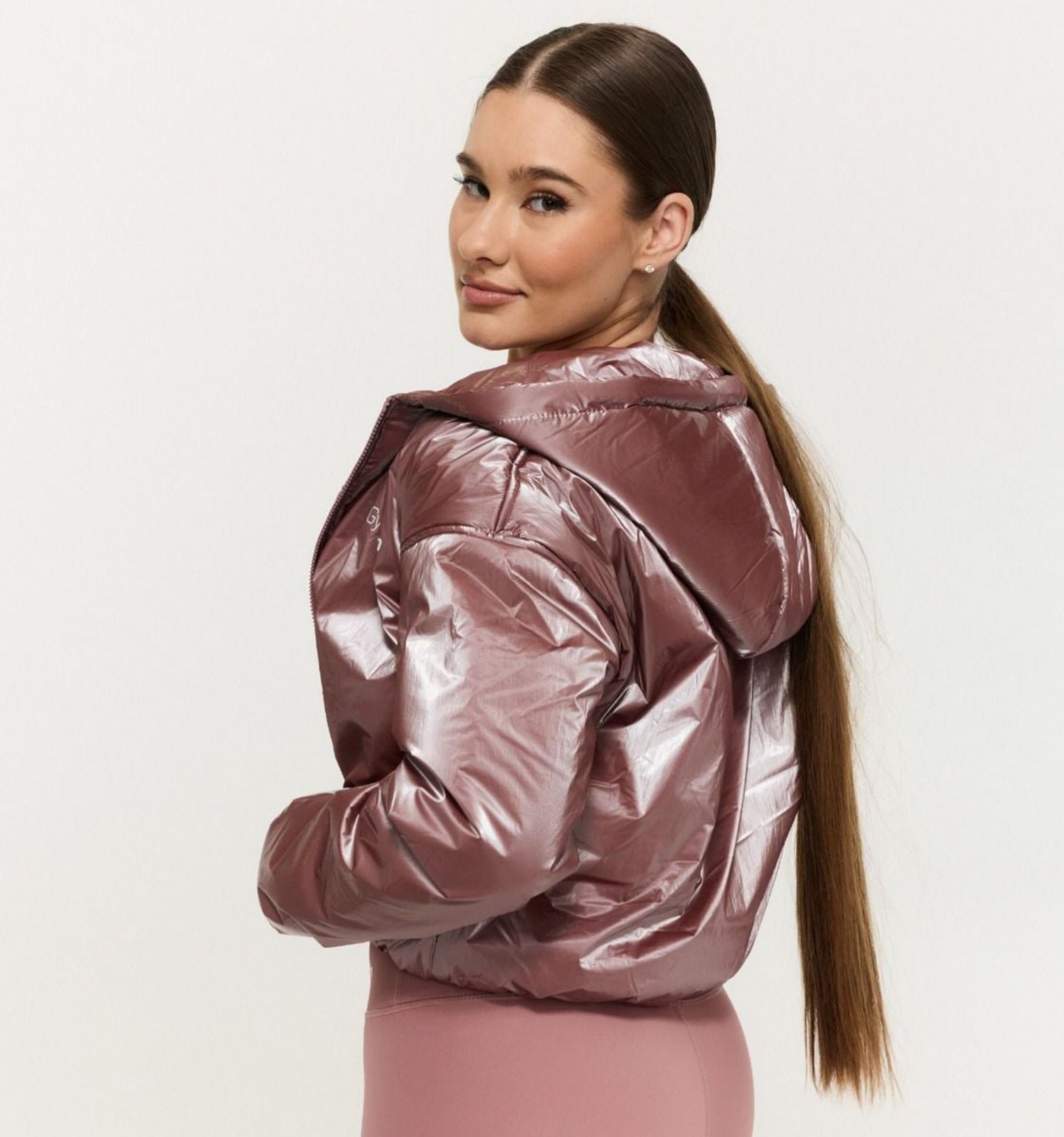 GymBeam PRIME Jacke mit Holo-Effekt & leichtem Fleece-Innenfutter