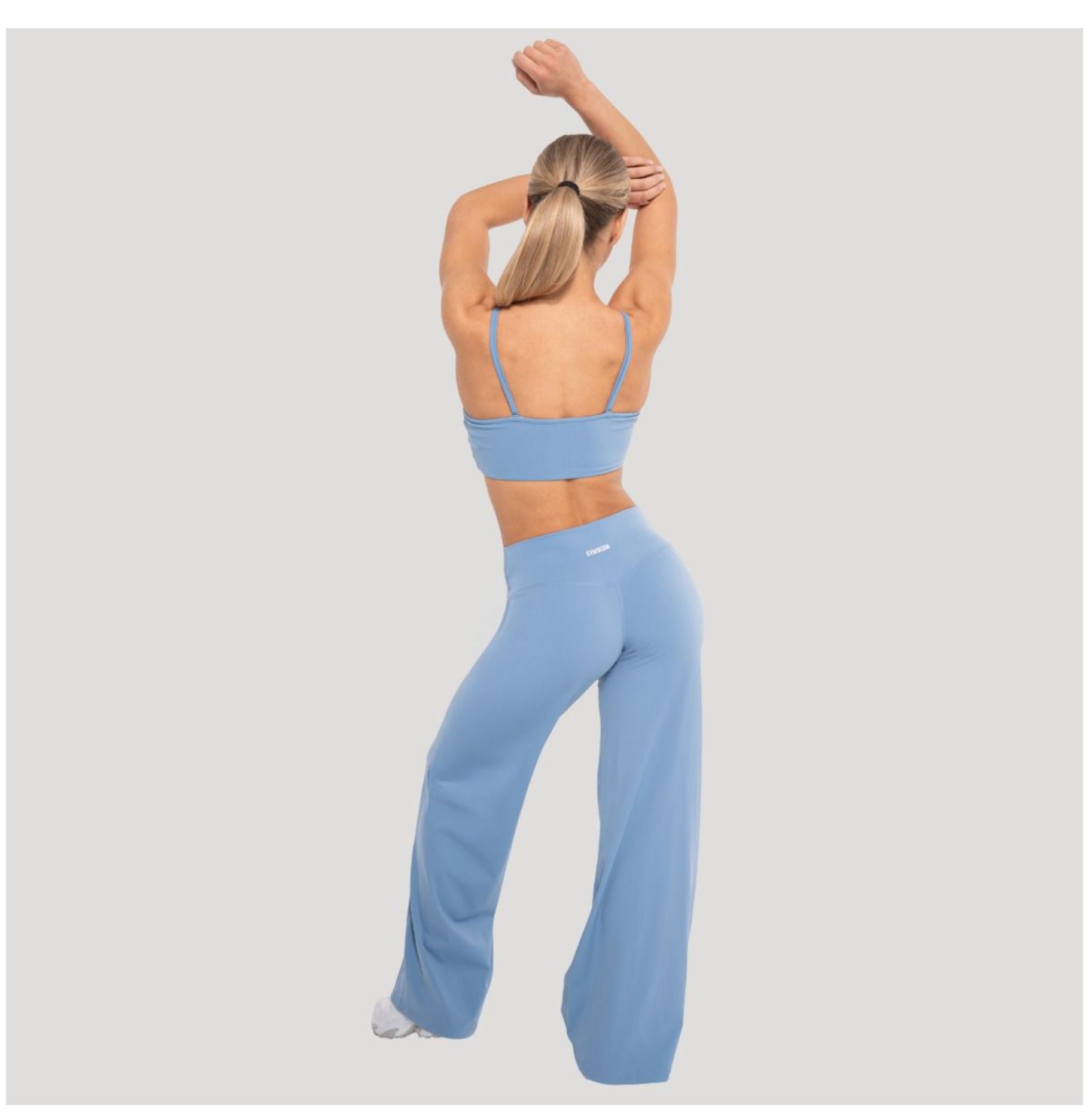 GymBeam Sporthose FLOW Azurblau für Frauen Straight Pants atmungsaktive Trainingshose mit Strech Gr. L