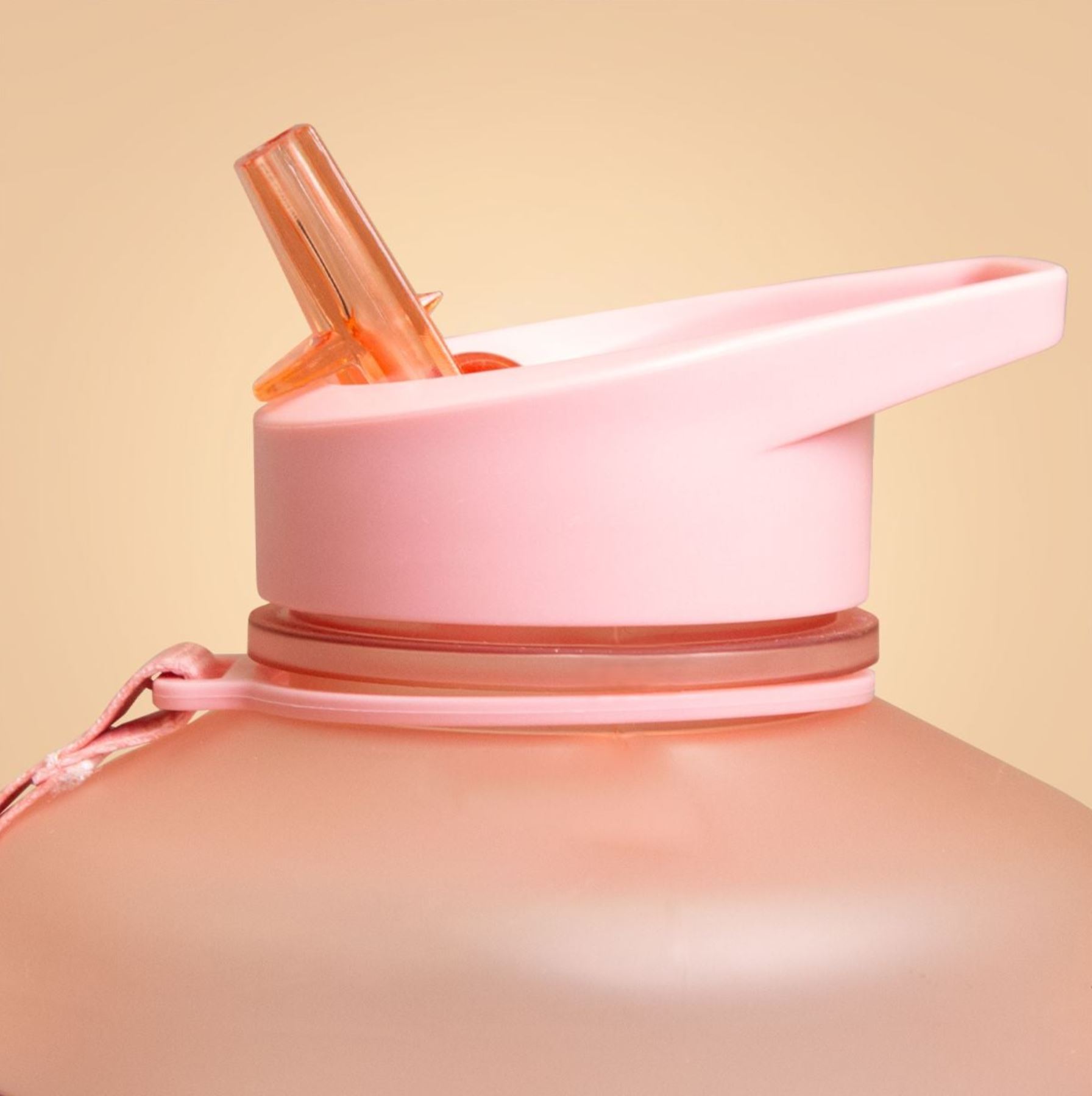 Beastpink Hyper Hydrator Sportflasche mit integriertem Strohhalm Getränkeflasche 2,2L