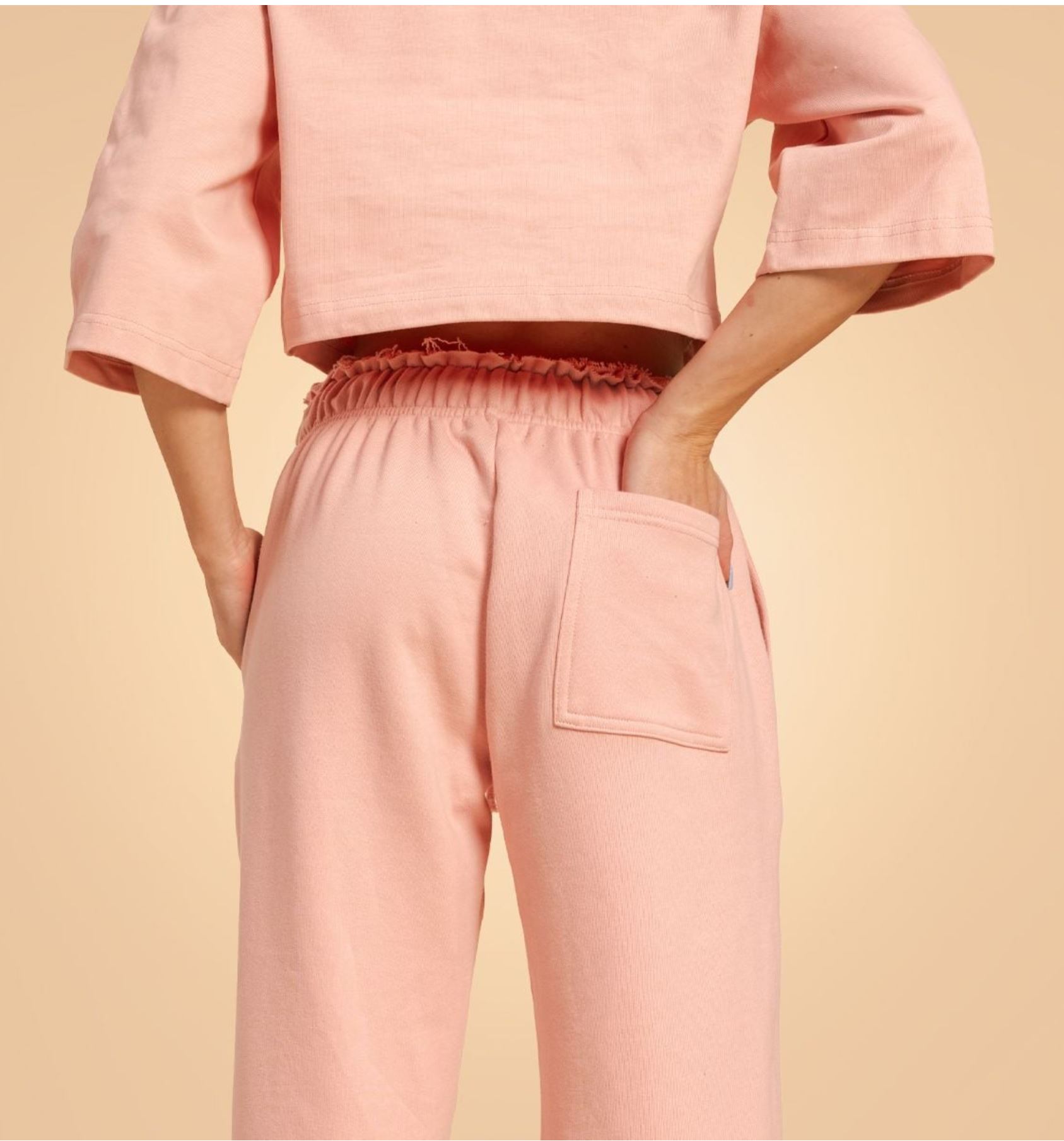 GymBeam SERENITY Jogginghose als Freizeithose mit Paperbag-Bund