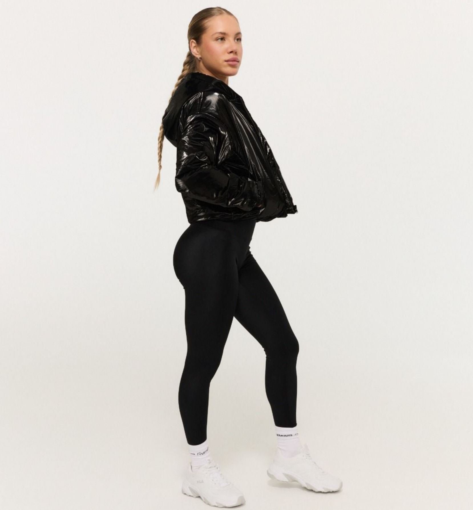 GymBeam PRIME Jacke mit Holo-Effekt & leichtem Fleece-Innenfutter