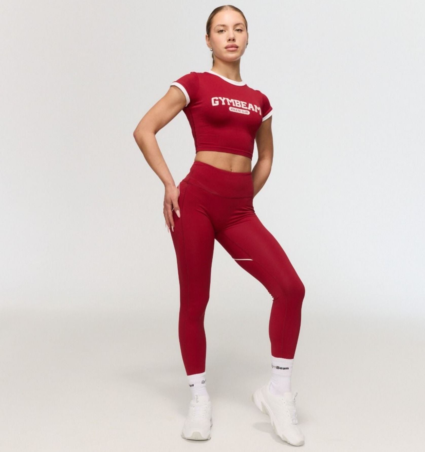 GymBeam VARSITY Leggings 4-Wege-Stretch Sportleggings mit Körperformung