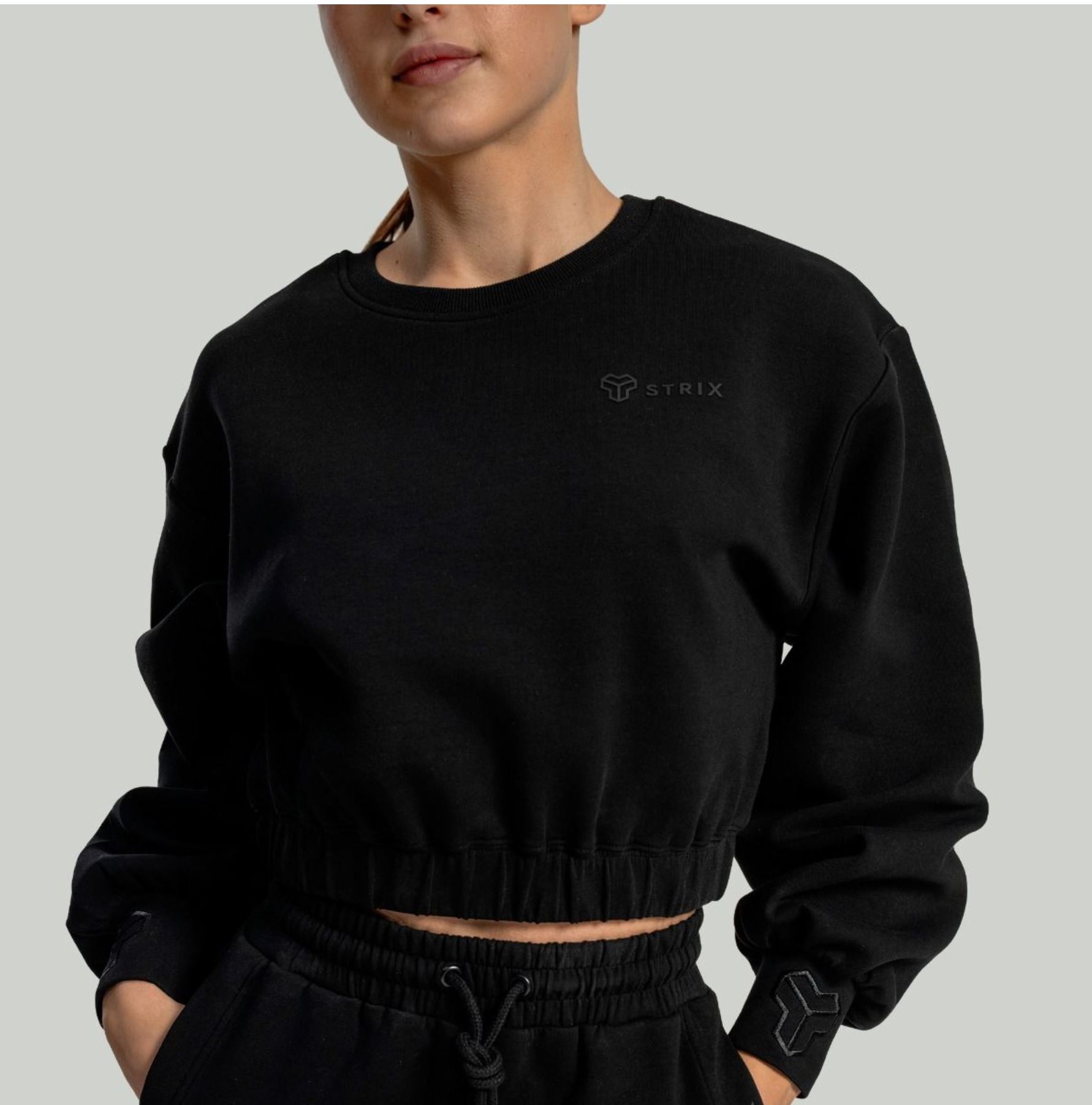 STRIX LUNAR Cropped Pullover