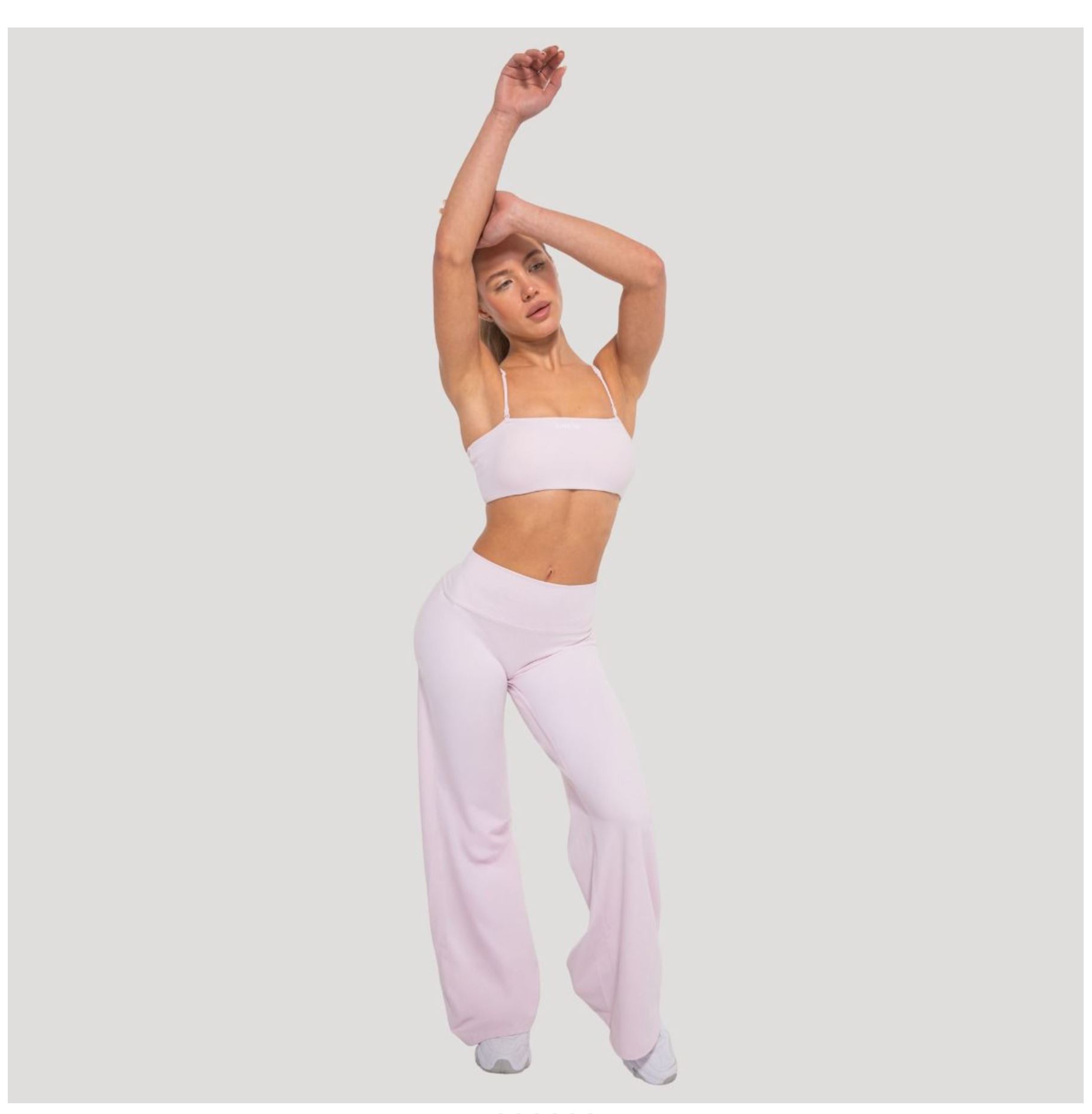 GymBeam Sporthose FLOW Blush für Frauen Straight Pants atmungsaktive Trainingshose mit Strech Gr. L